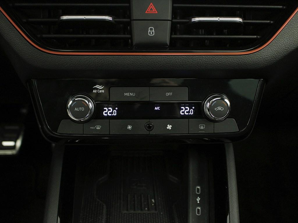 Skoda Kamiq 1.5 TSI Monte Carlo DSG 110 kW (150 CV) - 10