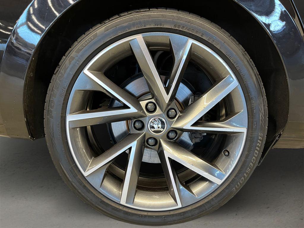 Skoda Superb Combi 1.4 TSI iV P-HEV SportLine DSG 160 kW (218 CV) - 7