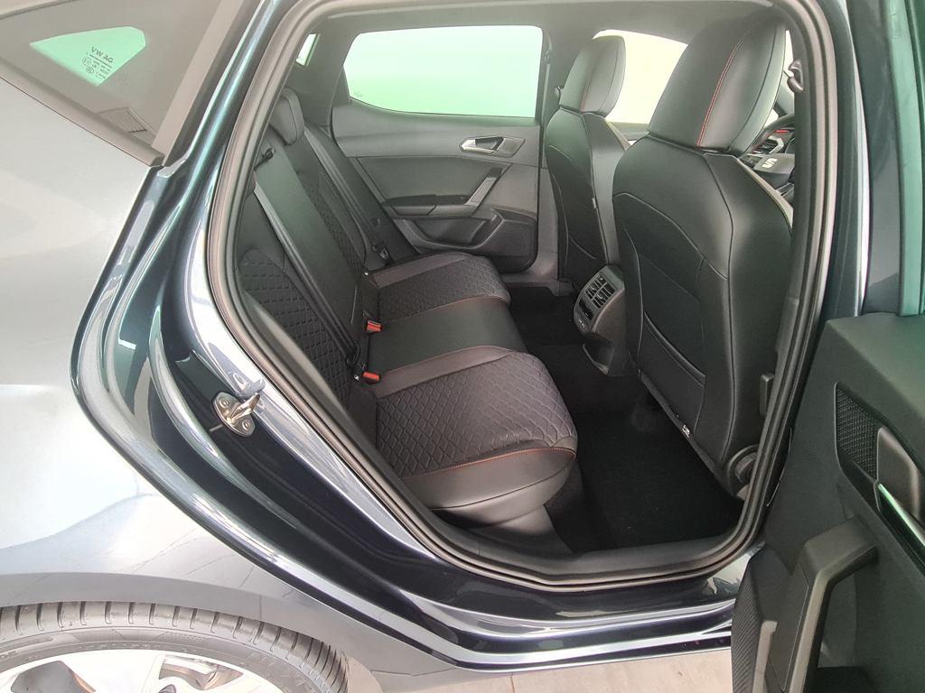SEAT León 1.5 eTSI FR XS DSG 85 kW (116 CV) - 5