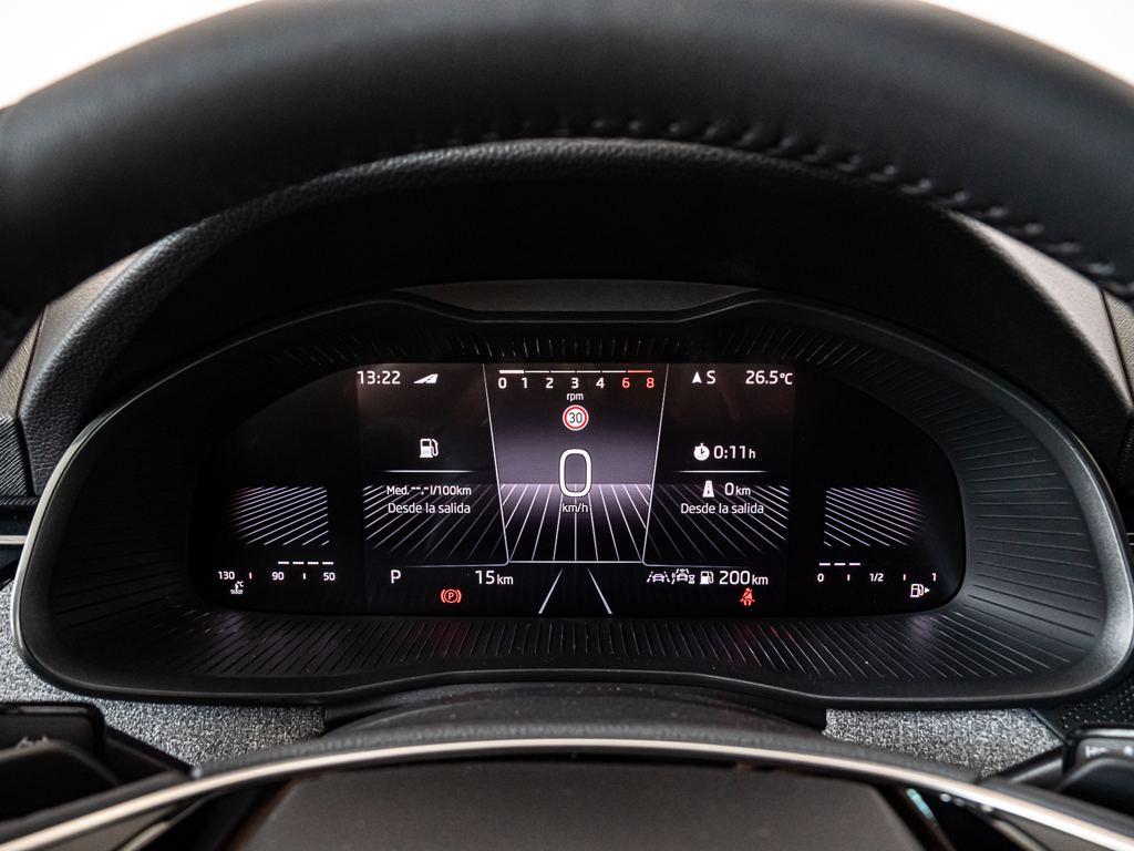 Skoda Kamiq 1.0 TSI Selection DSG 85 kW (115 CV) - 11