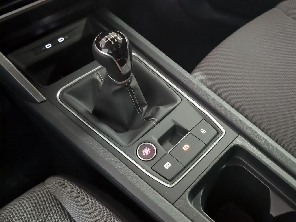 SEAT León 2.0 TDI S&S Style XS 85 kW (115 CV) - 9