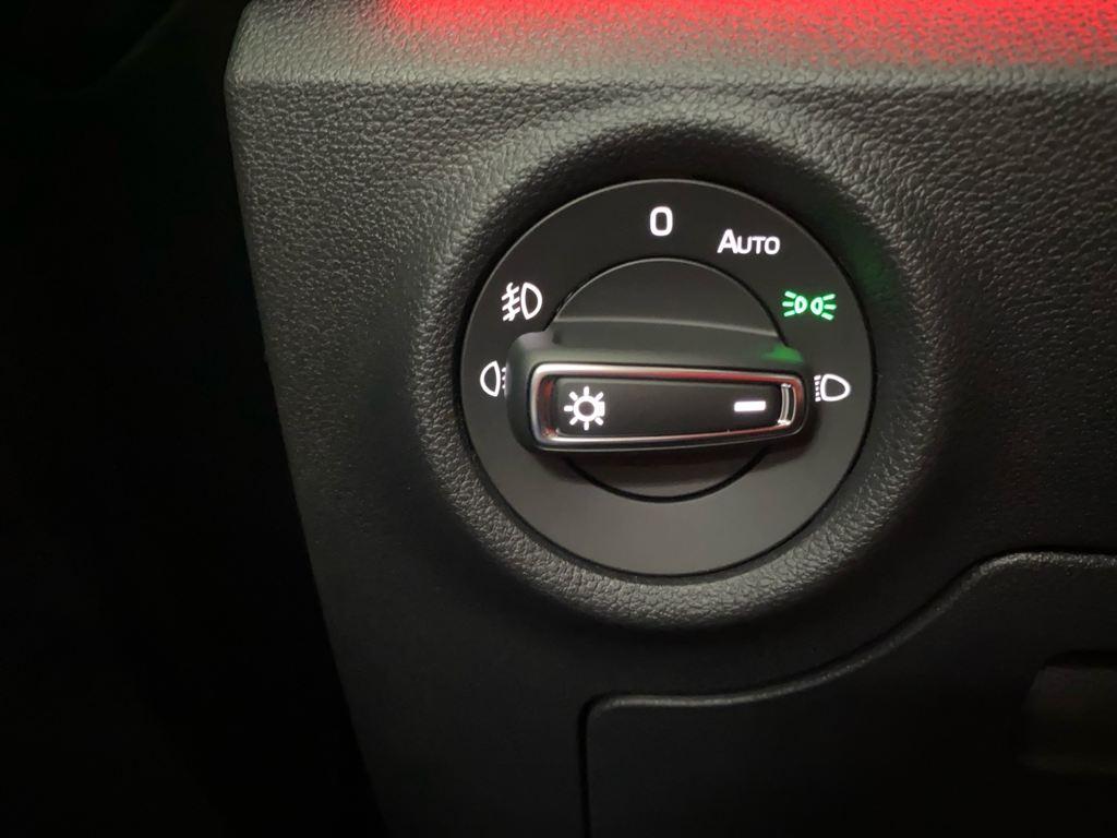 Skoda Kamiq 1.5 TSI Monte Carlo DSG 110 kW (150 CV) - 13