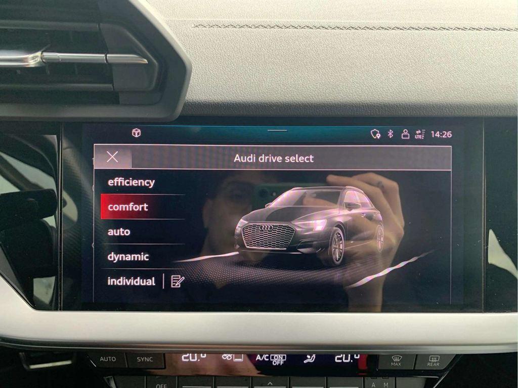 Audi A3 Sportback Black line edition 35 TFSI 110 kW (150 CV) S tronic - 12