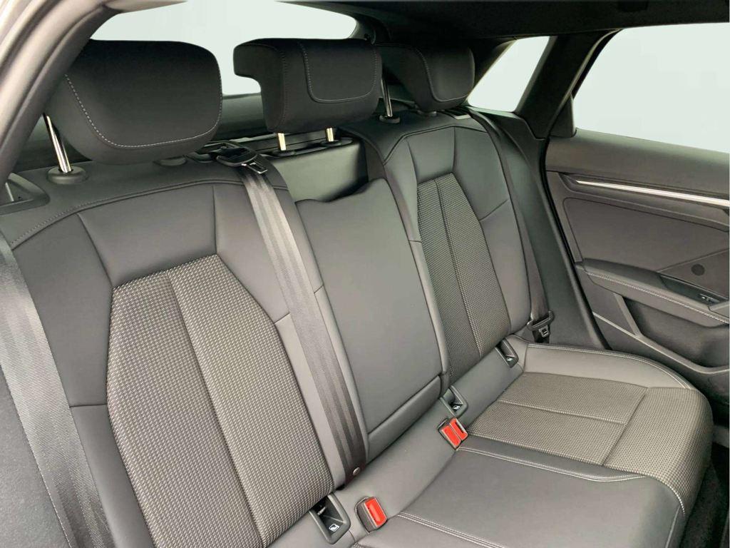 Audi A3 Sportback Black line edition 35 TFSI 110 kW (150 CV) S tronic - 16