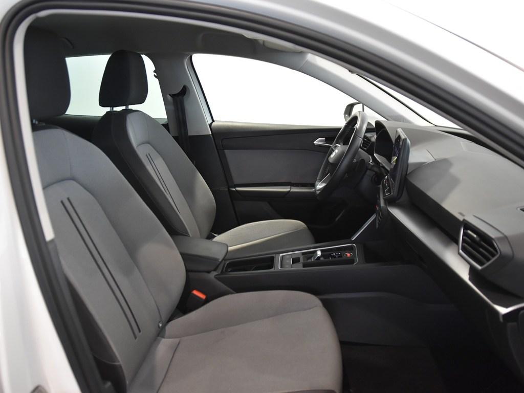 SEAT León 1.5 eTSI Style 25 Aniversario DSG 85 kW (116 CV) - 4