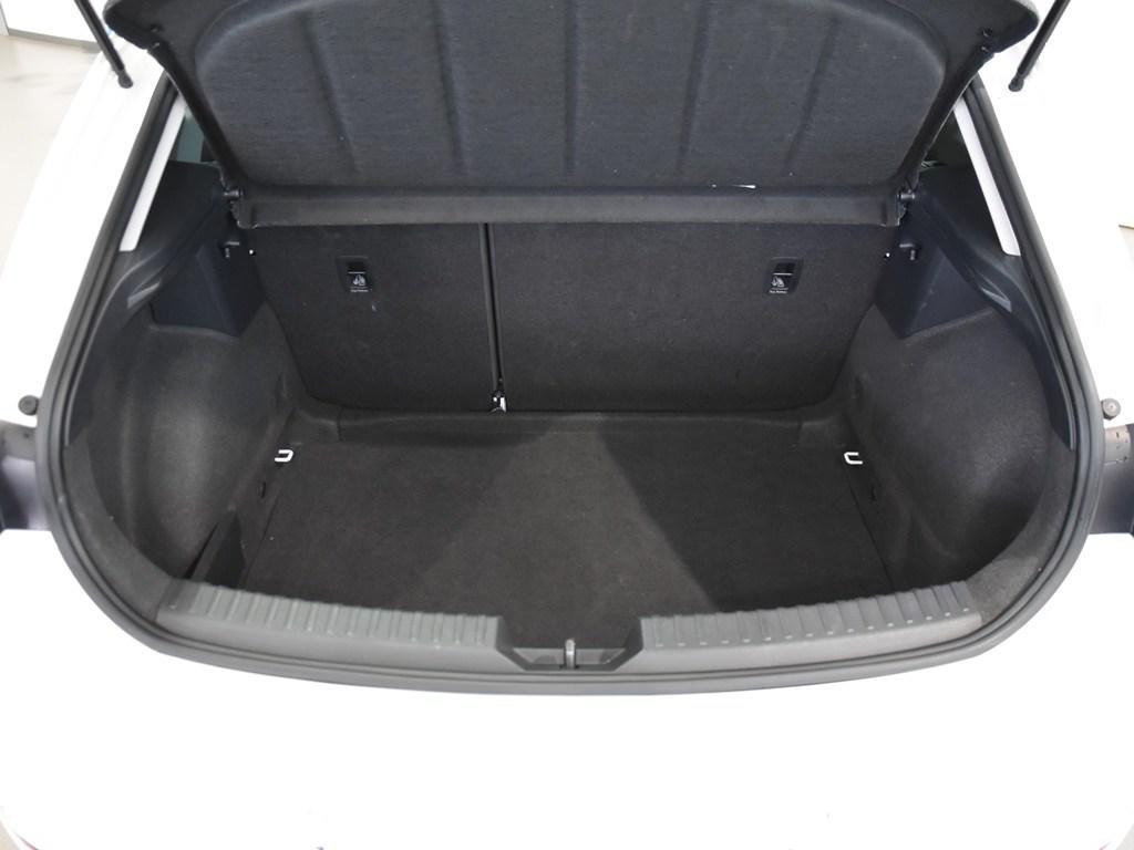 SEAT León 1.5 eTSI Style 25 Aniversario DSG 85 kW (116 CV) - 6