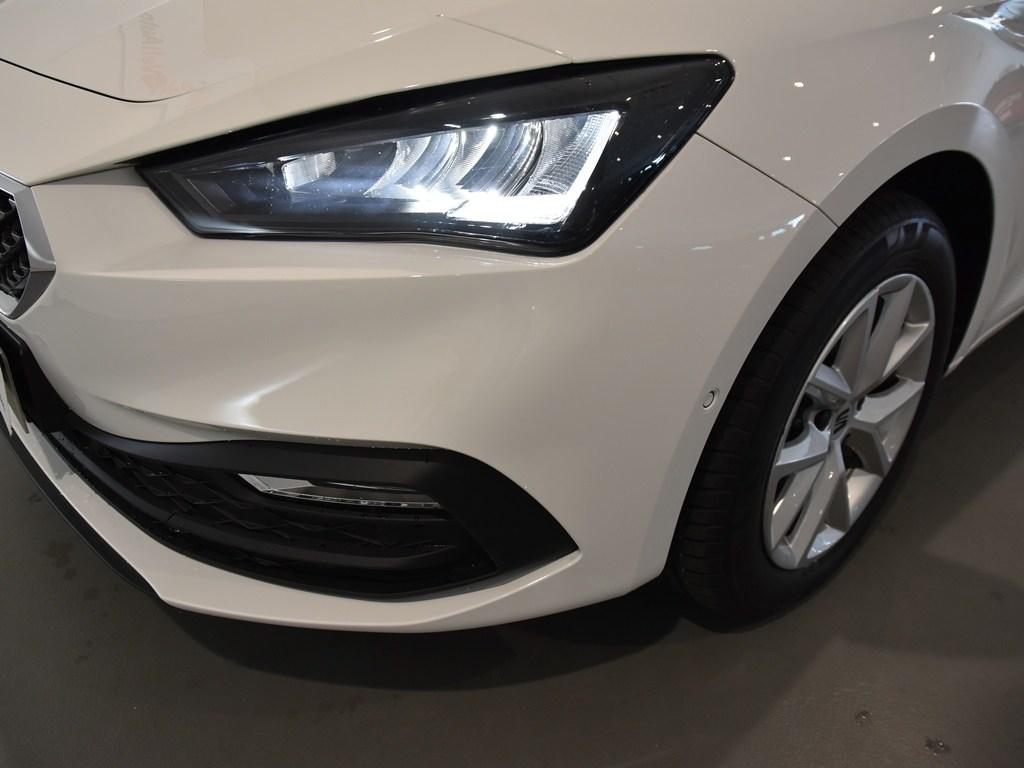 SEAT León 1.5 eTSI Style 25 Aniversario DSG 85 kW (116 CV) - 19