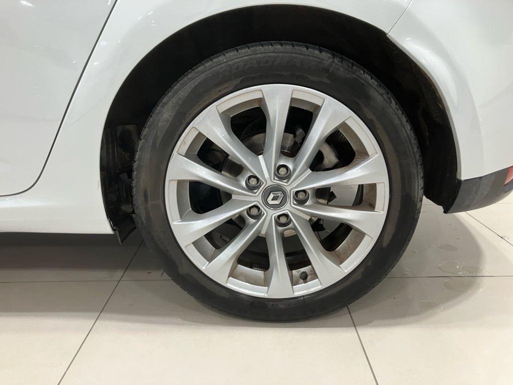 Renault Megane Zen Blue dCi 85 kW (115 CV) EDC - 7