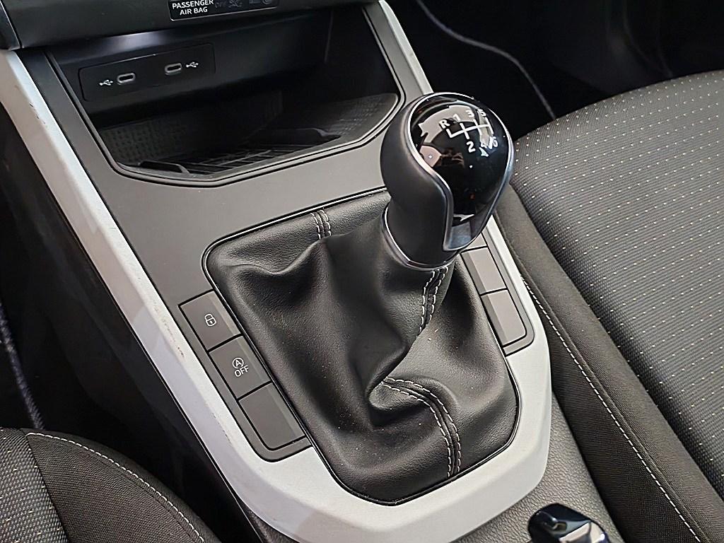 SEAT Arona 1.0 TSI Style Special Edition 85 kW (115 CV) - 8