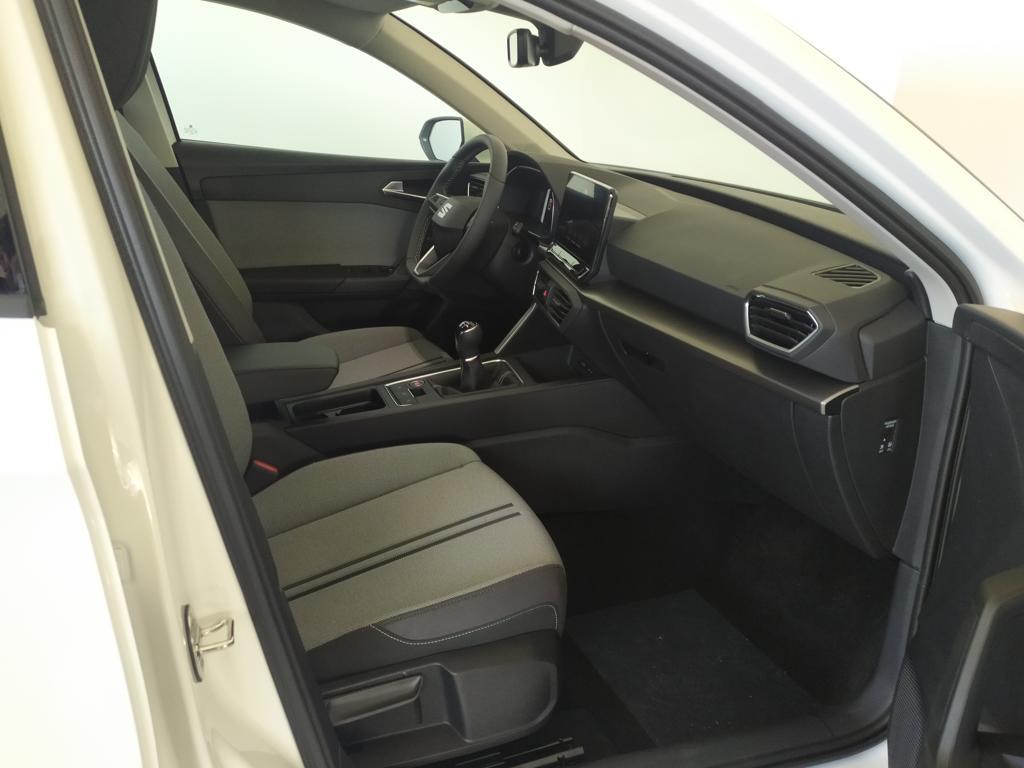 SEAT León 1.5 TSI S&S Style 25 Aniversario 85 kW (116 CV) - 4