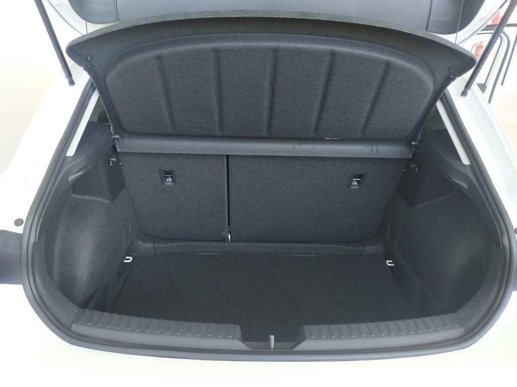 SEAT León 1.5 TSI S&S Style 25 Aniversario 85 kW (116 CV) - 6