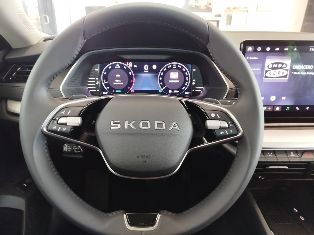 Skoda Octavia 1.5 TSI m-HEV Selection DSG 85 kW (116 CV) - 12