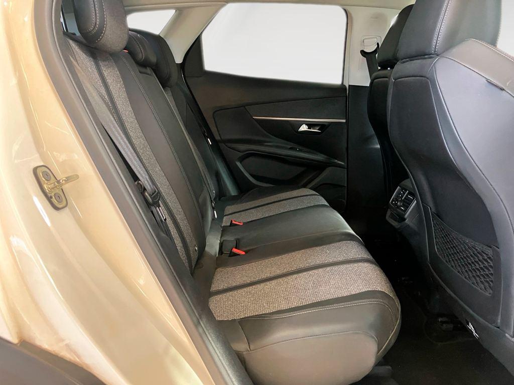 Peugeot 3008 PureTech 130 S&S Allure 96 kW (130 CV) - 5