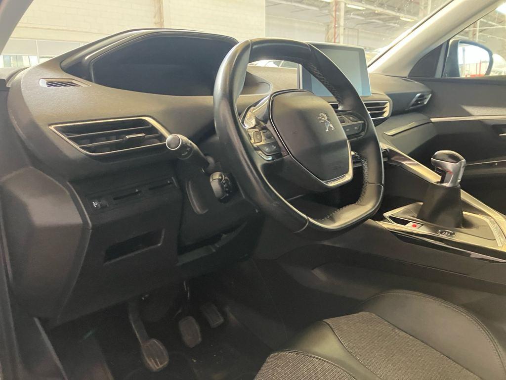 Peugeot 3008 PureTech 130 S&S Allure 96 kW (130 CV) - 13