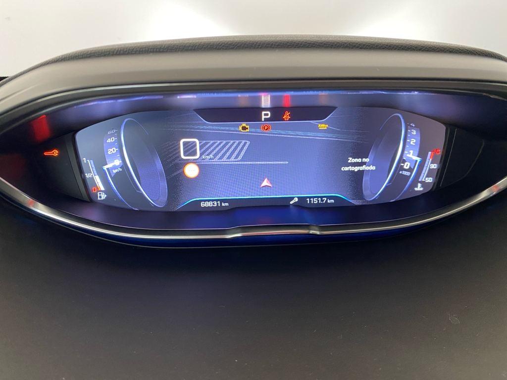 Peugeot 5008 BlueHDi 130 S&S Allure EAT8 96 kW (130 CV) - 11