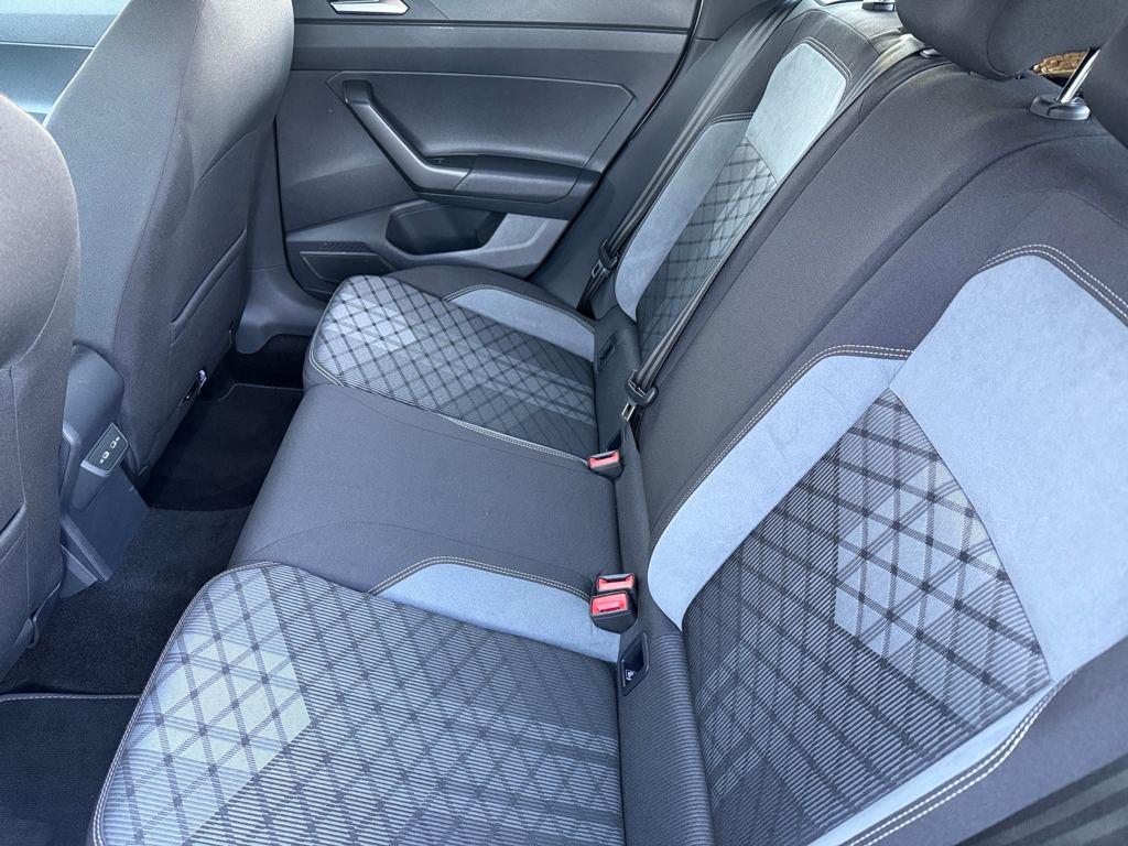 Volkswagen Taigo R-Line 1.5 TSI 110 kW (150 CV) DSG - 14