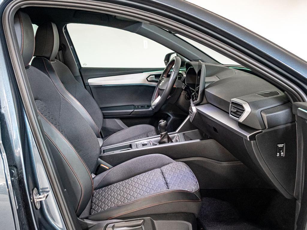 SEAT León 1.5 TSI S&S FR 25 Aniversario 85 kW (116 CV) - 4