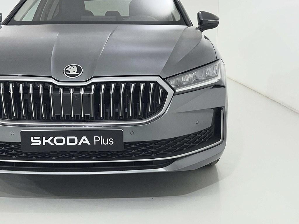 Skoda Superb 2.0 TDI Plus DSG 110 kW (150 CV) - 19