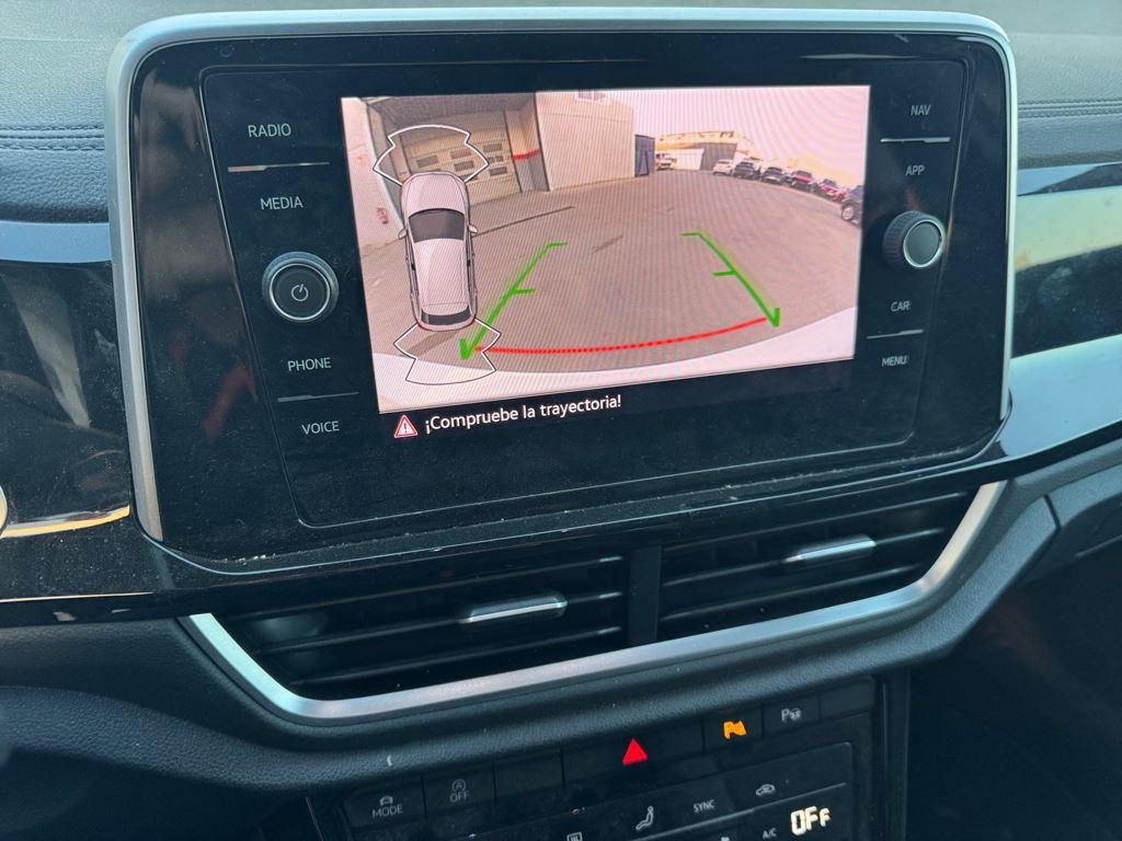 Volkswagen T-Roc R-Line 1.5 TSI 110 kW (150 CV) - 10