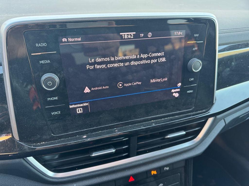 Volkswagen T-Roc R-Line 1.5 TSI 110 kW (150 CV) - 11