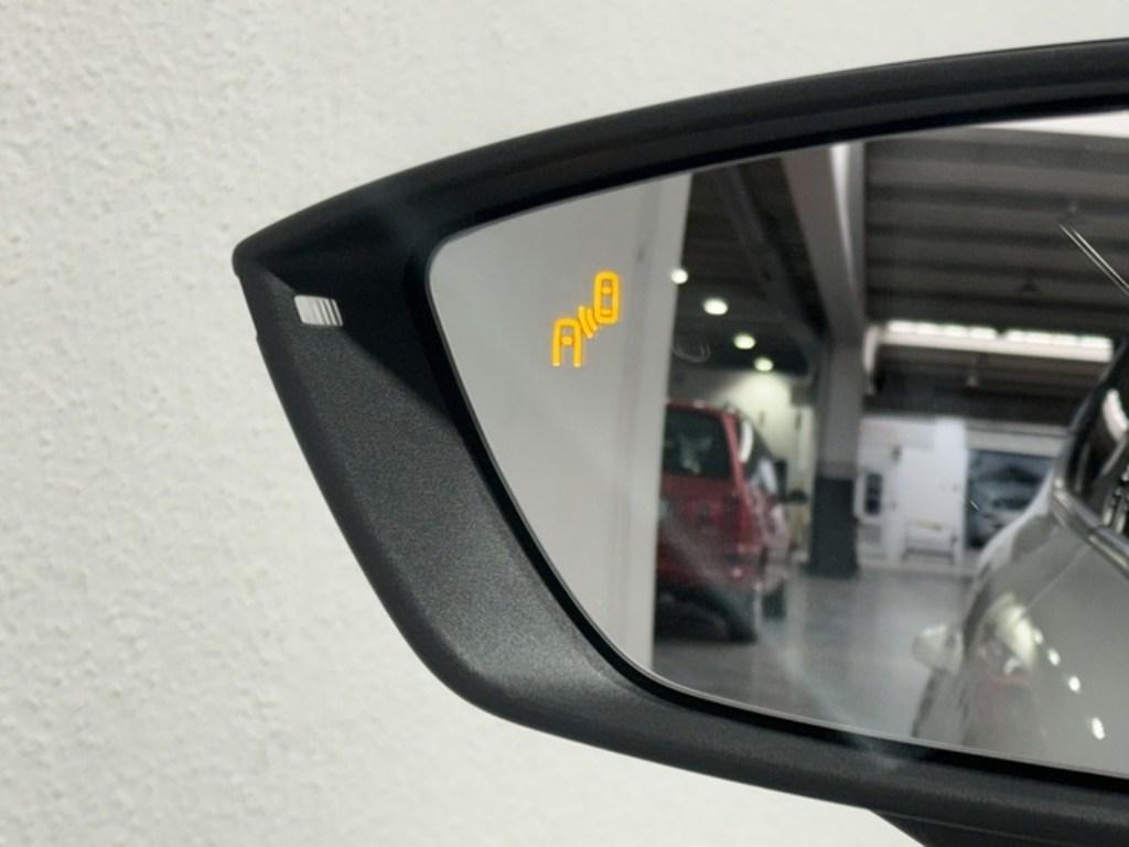 SEAT Arona 1.0 TSI Xperience Special Edition 85 kW (115 CV) - 9