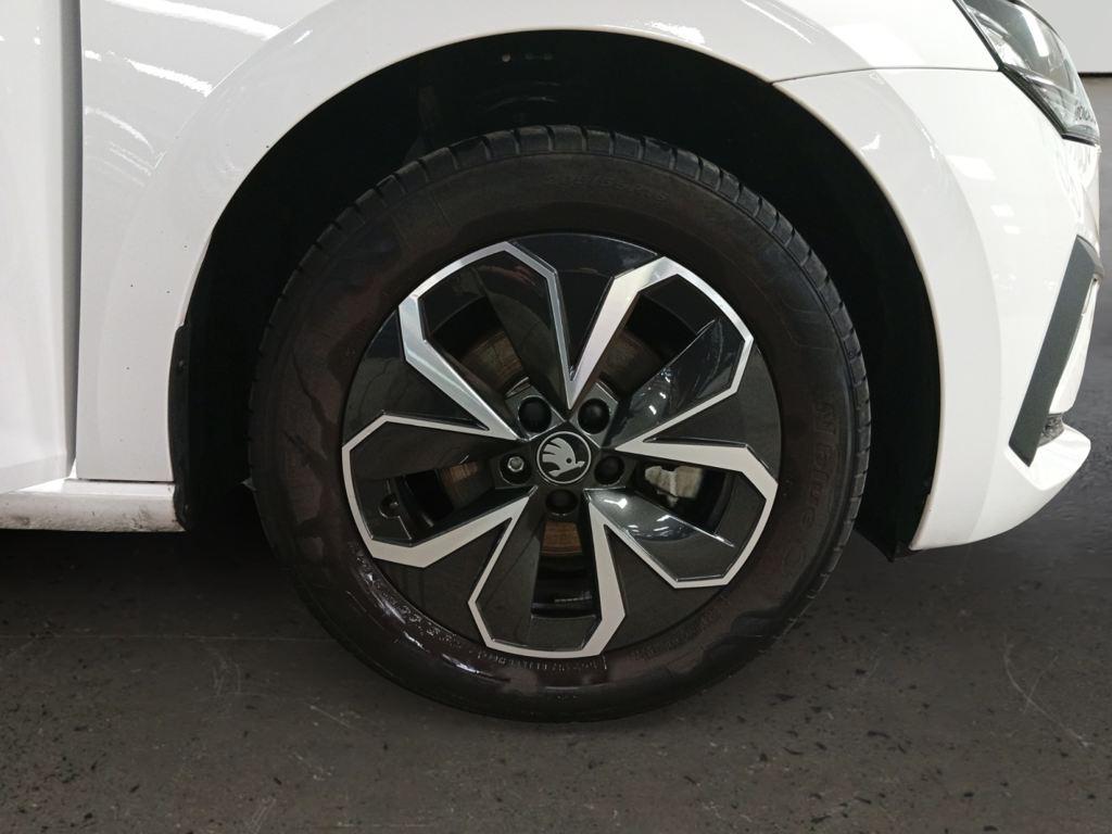 Skoda Scala 1.5 TSI Selection DSG 110 kW (150 CV) - 7