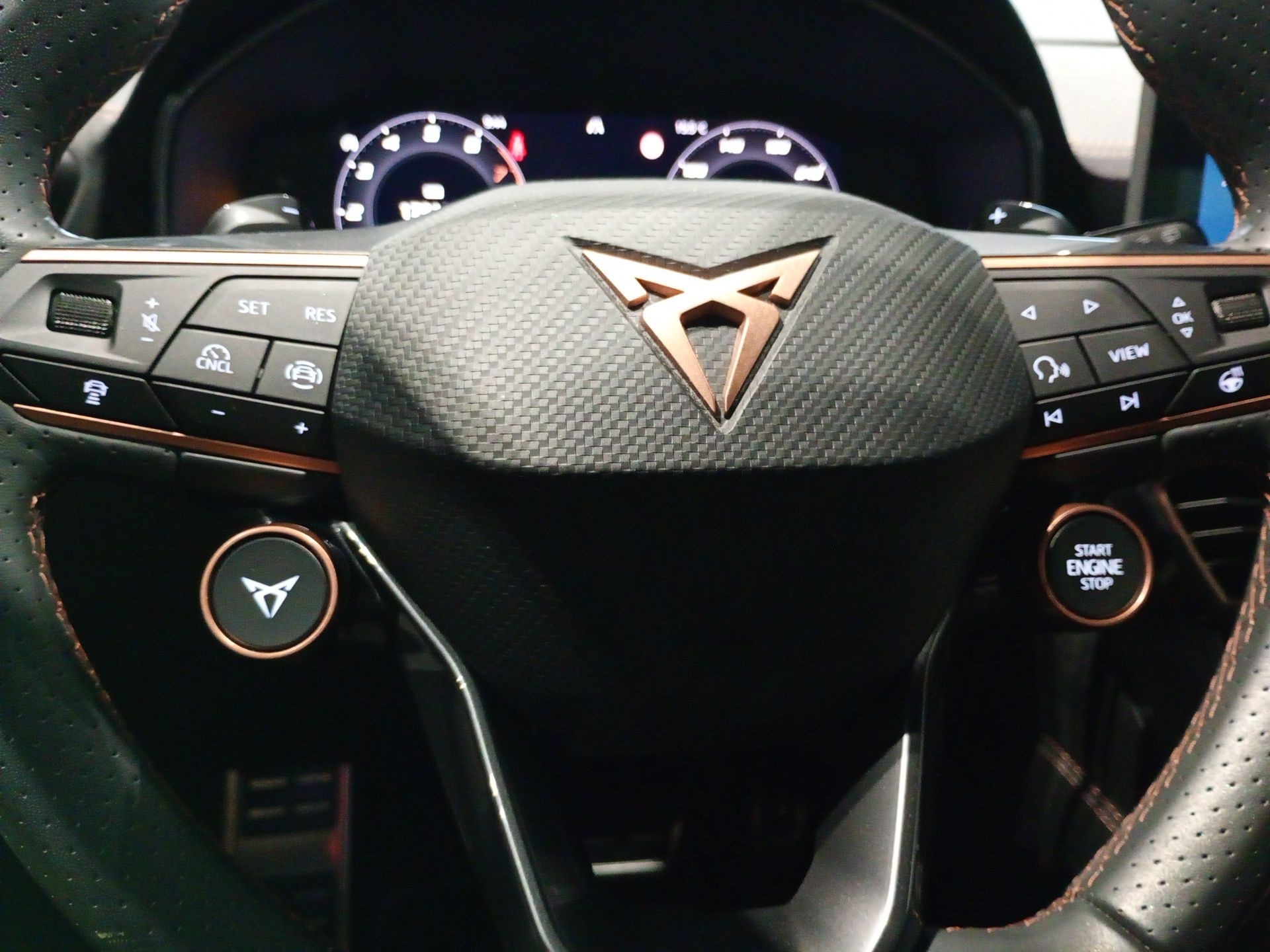 CUPRA León 1.5 eTSI DSG 110 kW (150 CV) - 11