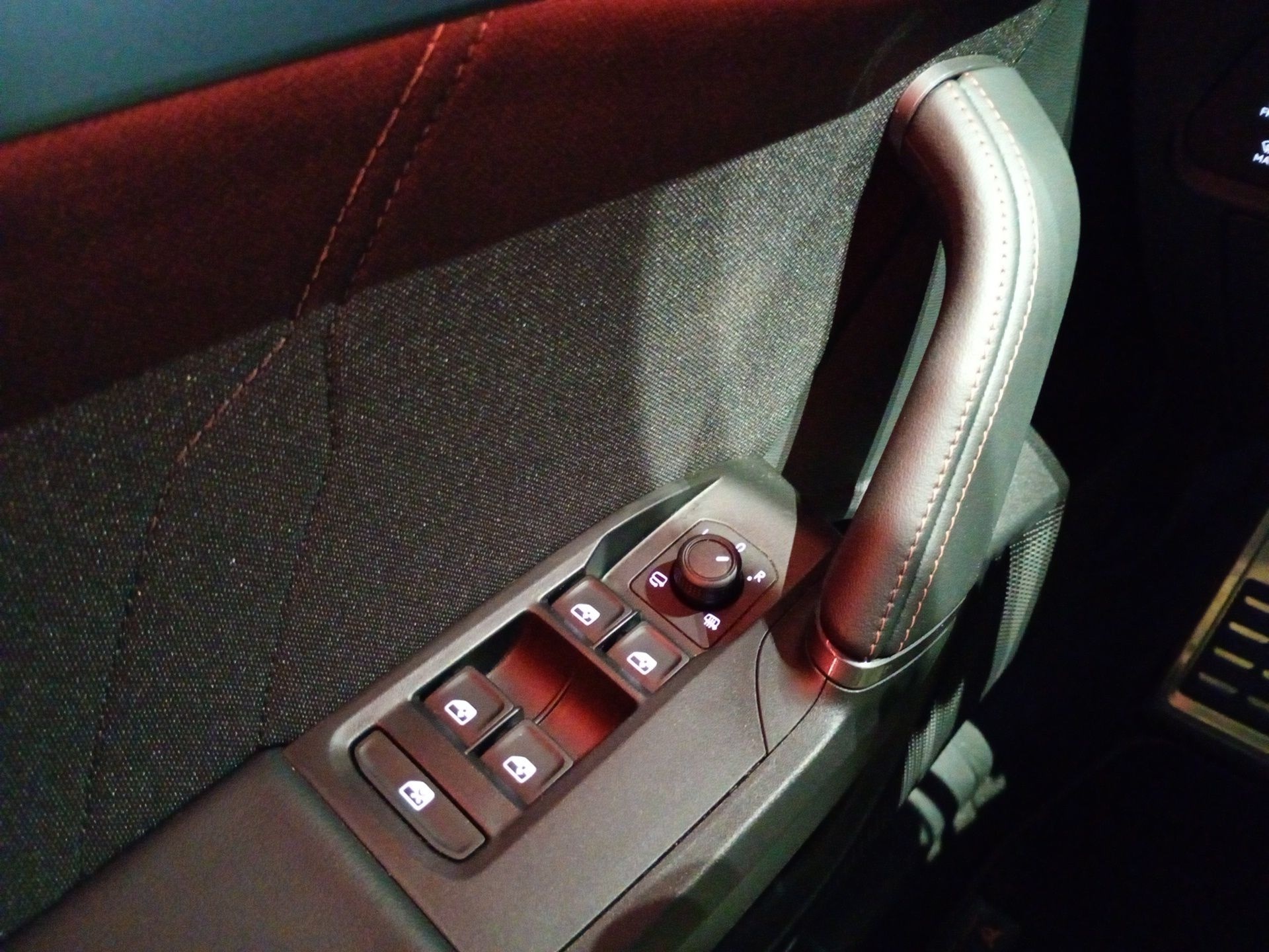 CUPRA León 1.5 eTSI DSG 110 kW (150 CV) - 16