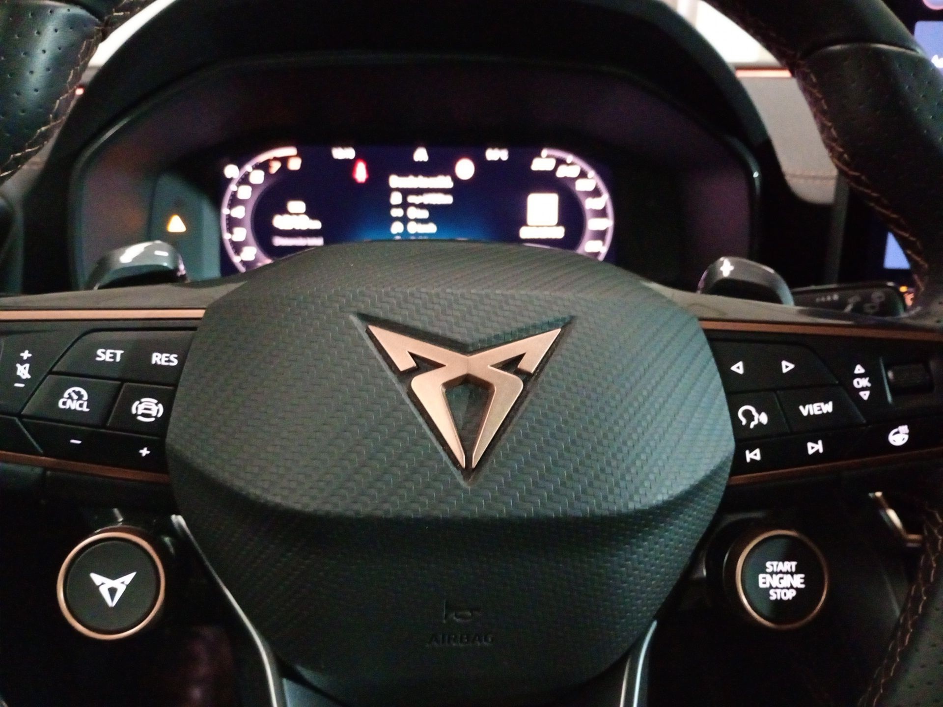 CUPRA Leon Sportstourer 1.5 eTSI DSG 110 kW (150 CV) - 12