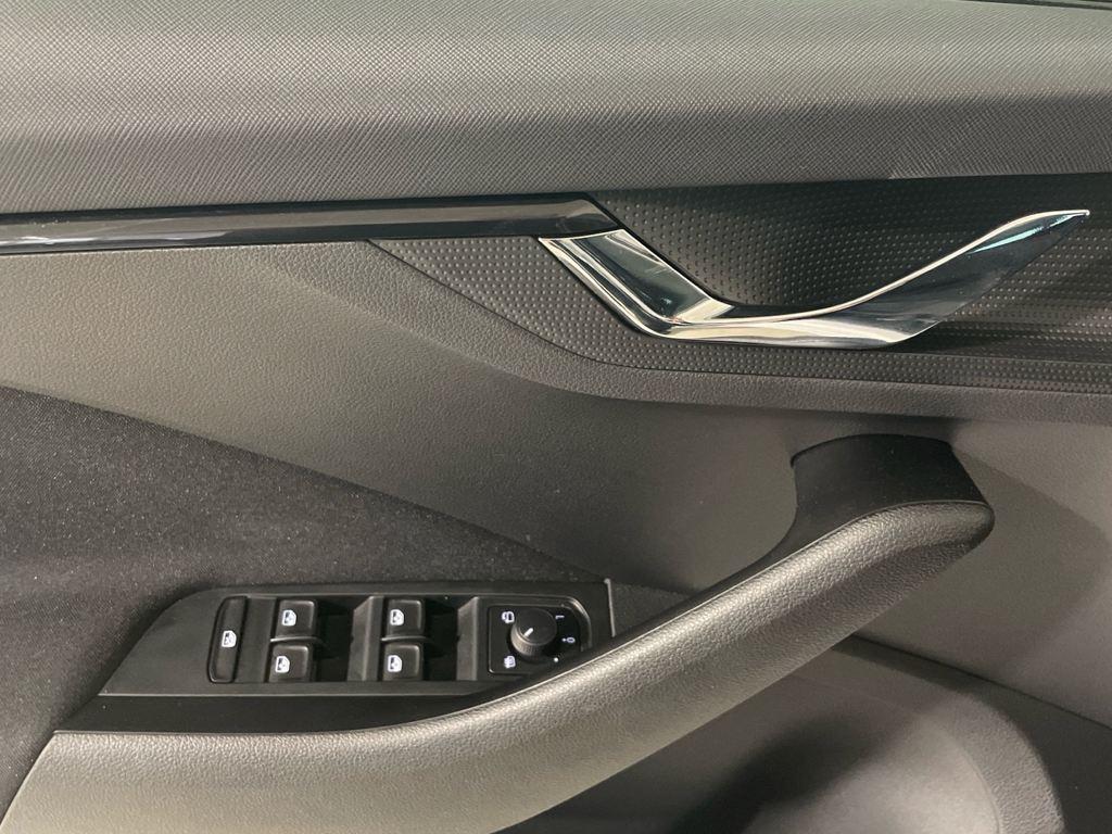 Skoda Scala 1.0 TSI Selection 70 kW (95 CV) - 18