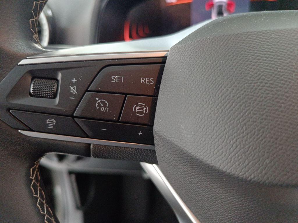 SEAT Arona 1.0 TSI S&S Xperience XM DSG 85 kW (115 CV) - 8