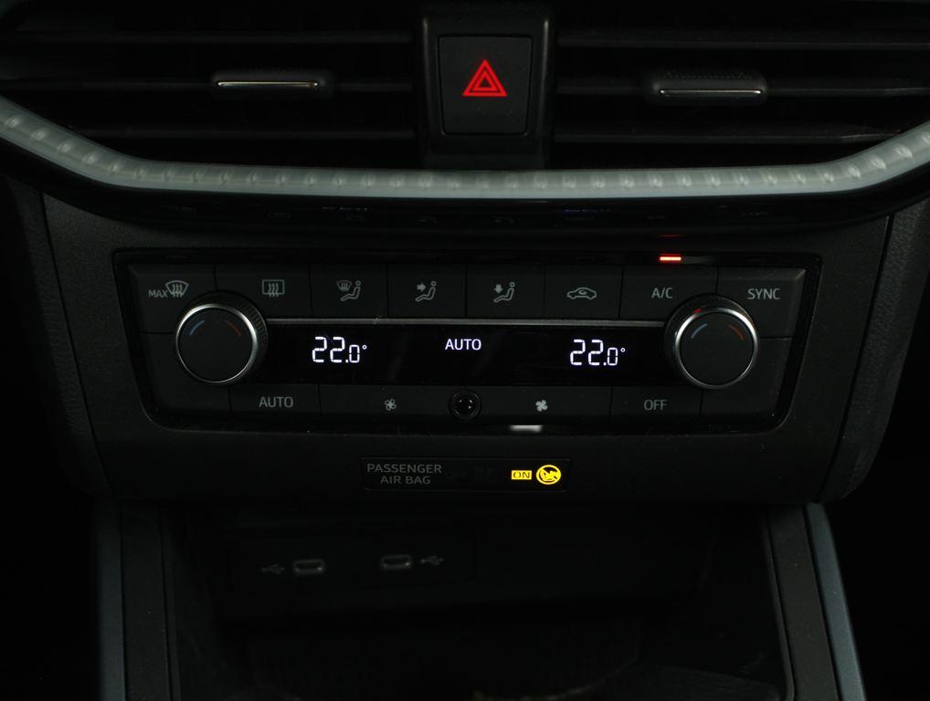 SEAT Arona 1.0 TSI S&S Xperience XM DSG 85 kW (115 CV) - 10