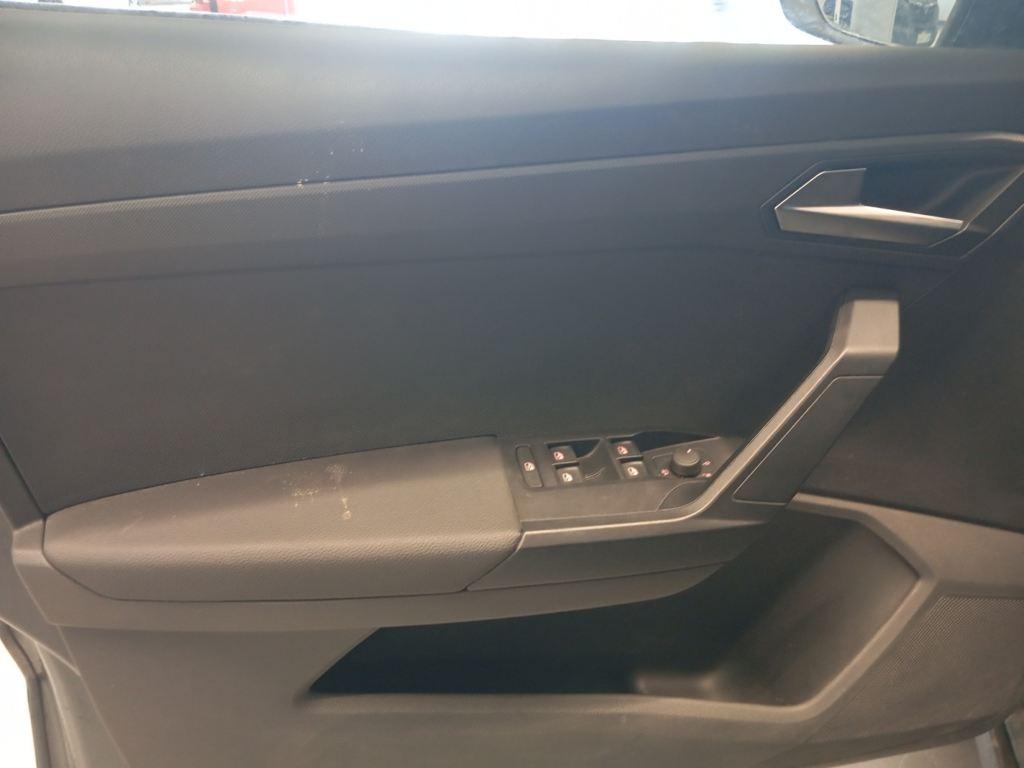 SEAT Arona 1.0 TSI Style XM 85 kW (115 CV) - 8