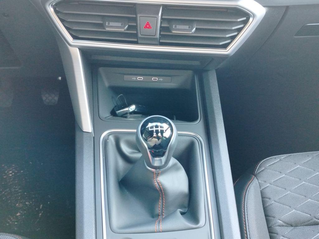 SEAT León 1.5 TSI S&S FR Special Edition 110 kW (150 CV) - 11