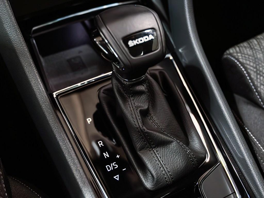 Skoda Karoq 1.5 TSI ACT Style DSG 110 kW (150 CV) - 19