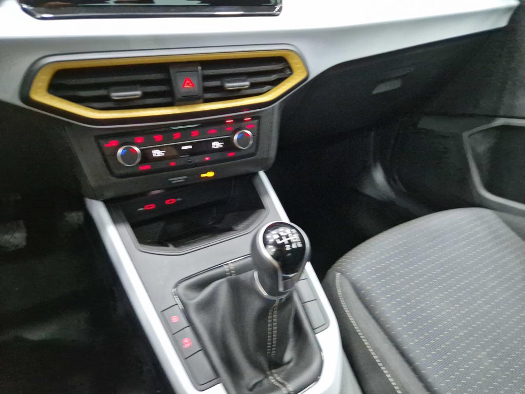 SEAT Arona 1.0 TSI Style XM 81 kW (110 CV) - 9