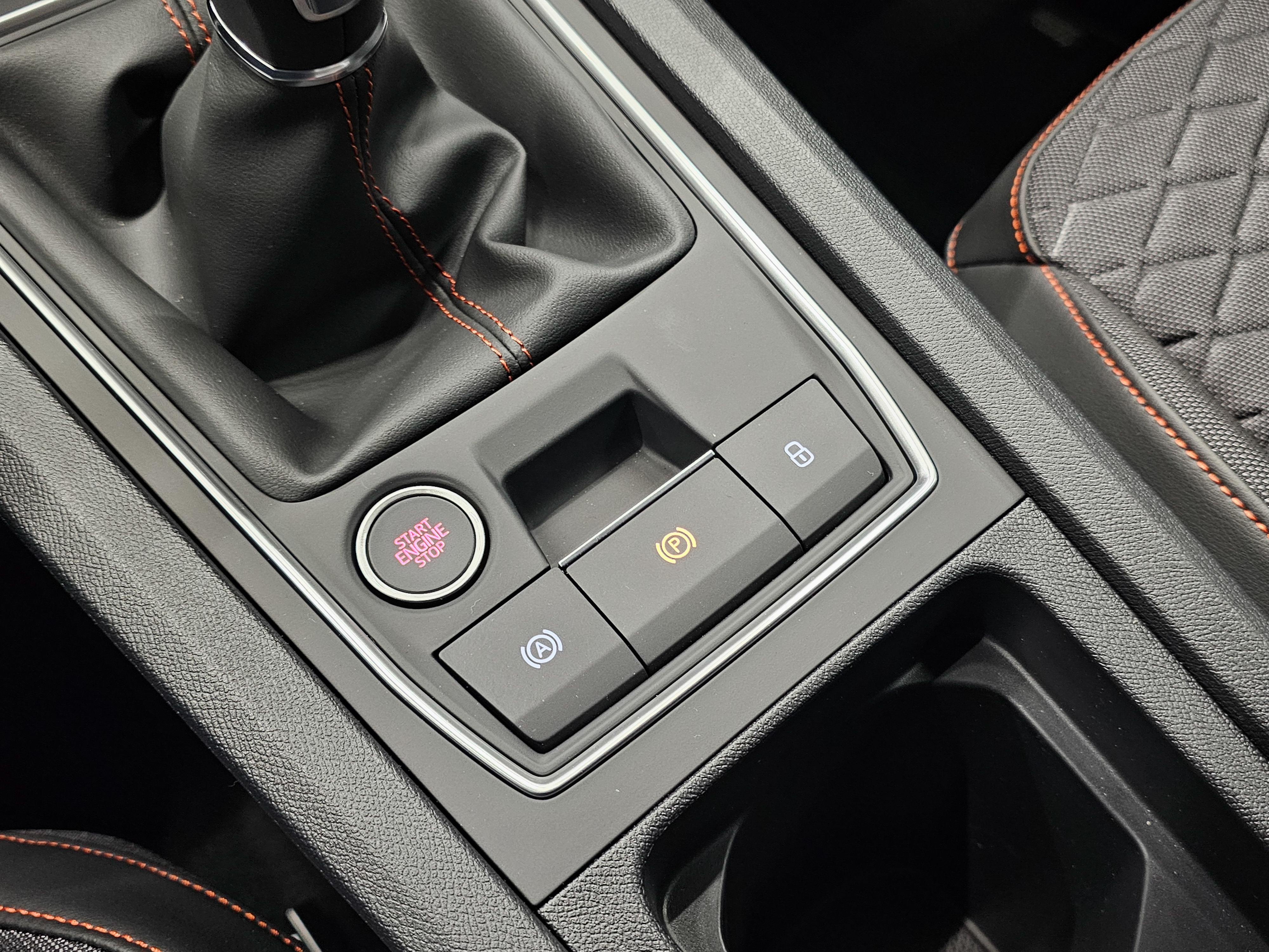 SEAT León 1.5 TSI S&S FR 25 Aniversario 85 kW (116 CV) - 15