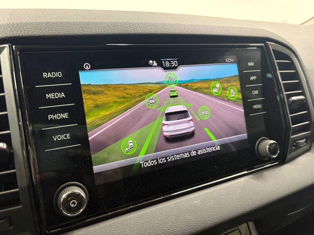 Skoda Karoq 1.5 TSI ACT Selection DSG 110 kW (150 CV) - 14