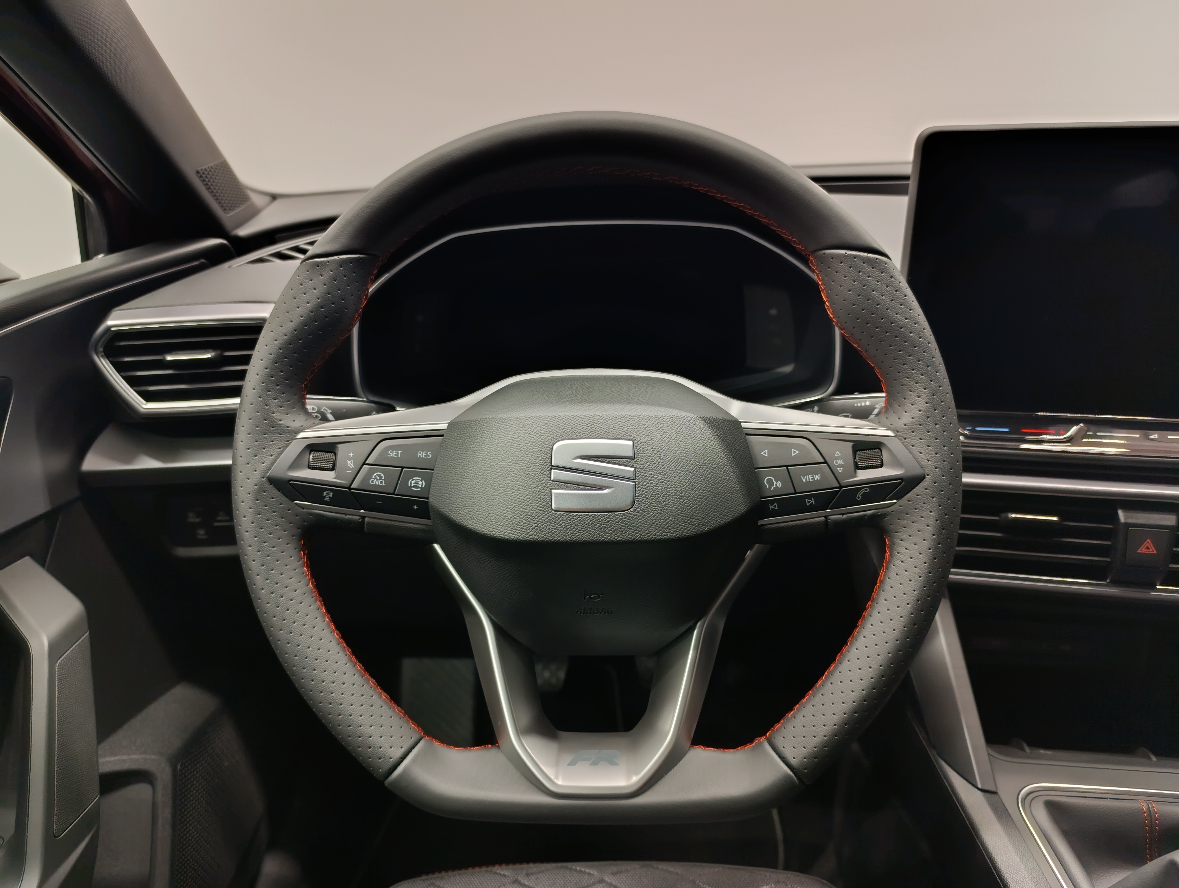 SEAT León 1.5 TSI S&S FR 25 Aniversario 85 kW (116 CV) - 8