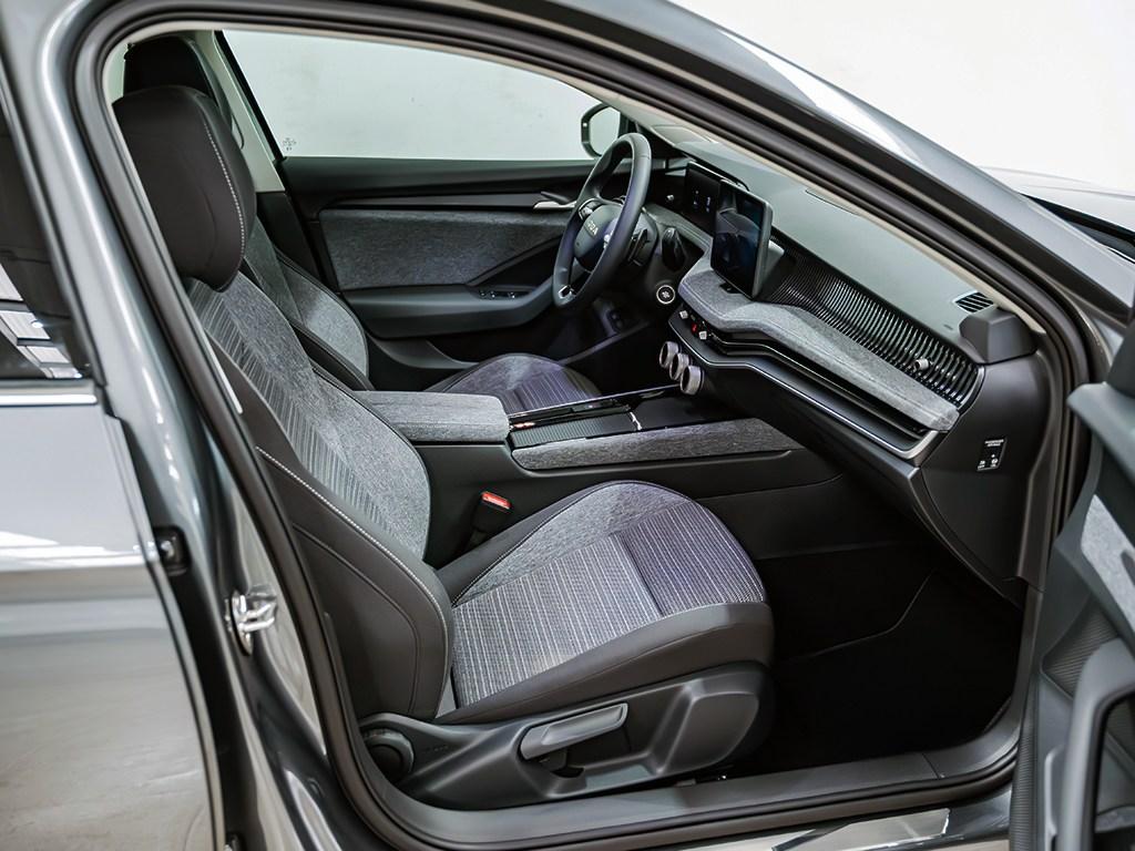 Skoda Superb 1.5 TSI iV P-HEV Selection DSG 150 kW (204 CV) - 4