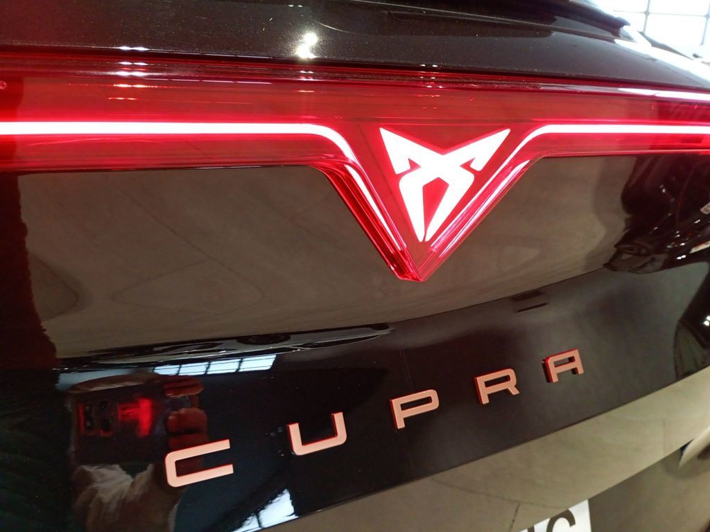 CUPRA Formentor 1.5 TSI e-Hybrid DSG 150 kW (204 CV) - 19