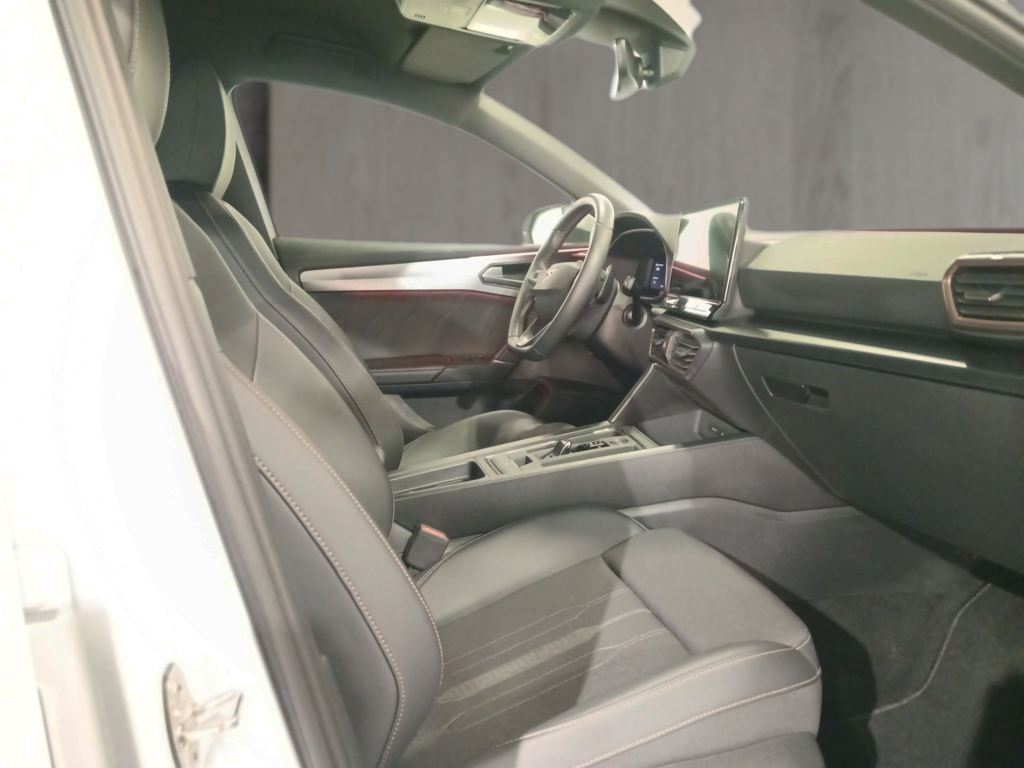 CUPRA Leon Sportstourer 1.5 eTSI DSG 110 kW (150 CV) - 4