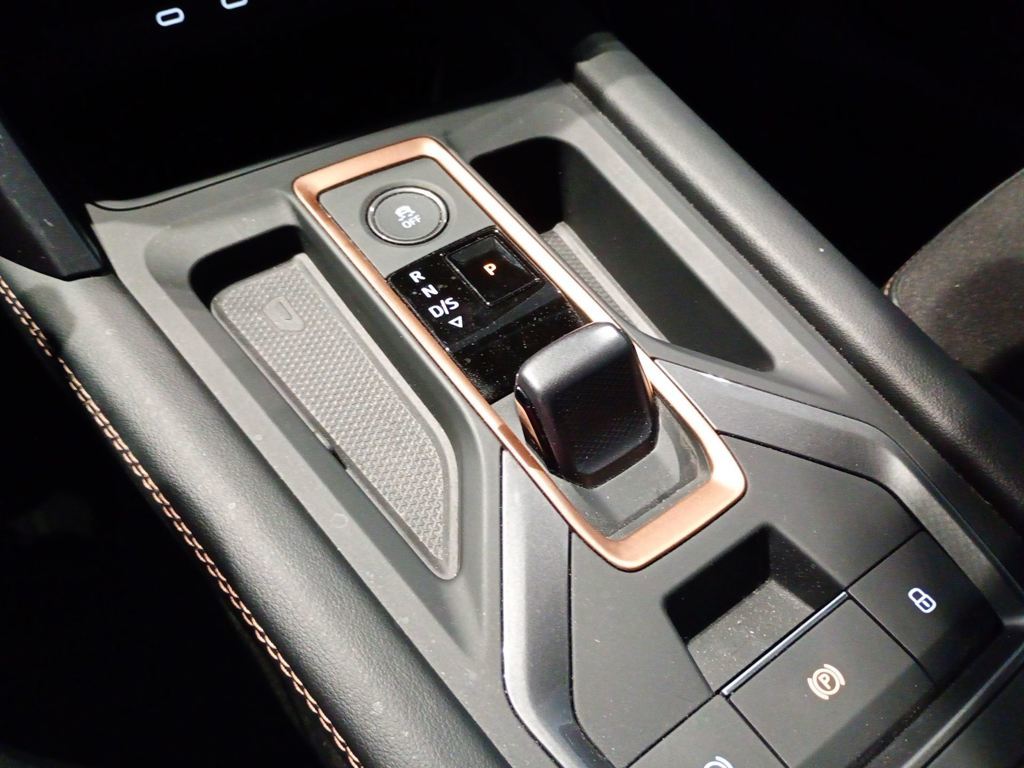 CUPRA Formentor 1.5 TSI e-Hybrid DSG 150 kW (204 CV) - 16