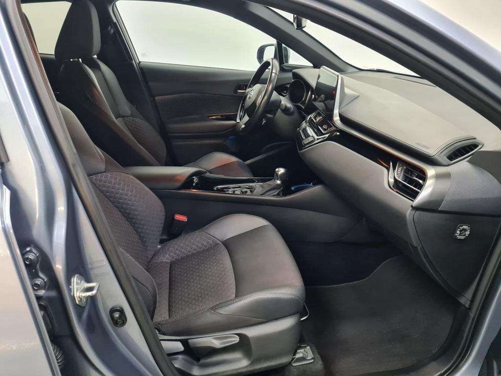 Toyota C-HR 1.8 125H Advance 90 kW (122 CV) - 4