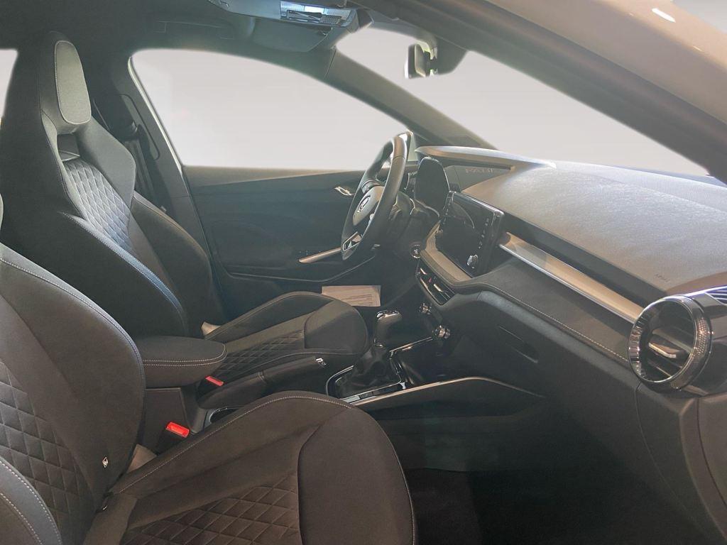 Skoda Fabia 1.0 TSI Design DSG 85 KW (115 CV) - 4