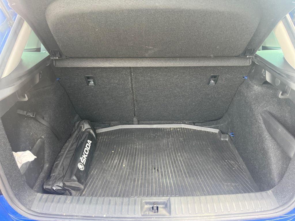 Skoda Kamiq 1.0 TSI Active 70 kW (95 CV) - 6