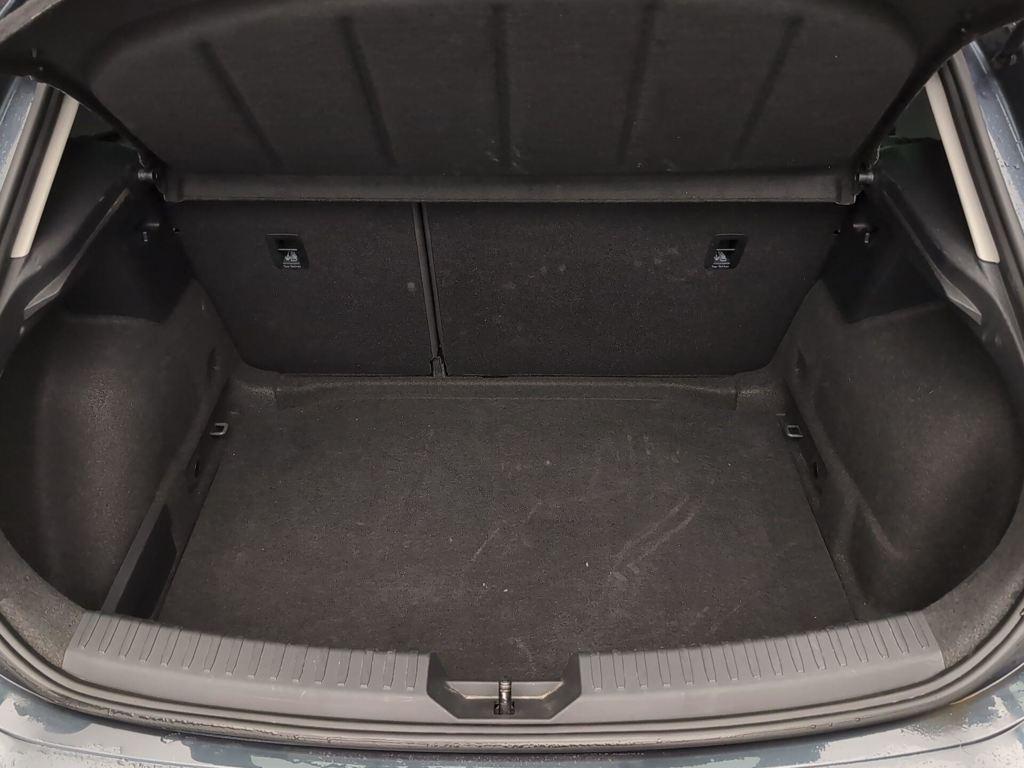 SEAT León 2.0 TDI S&S Style XS 85 kW (115 CV) - 6