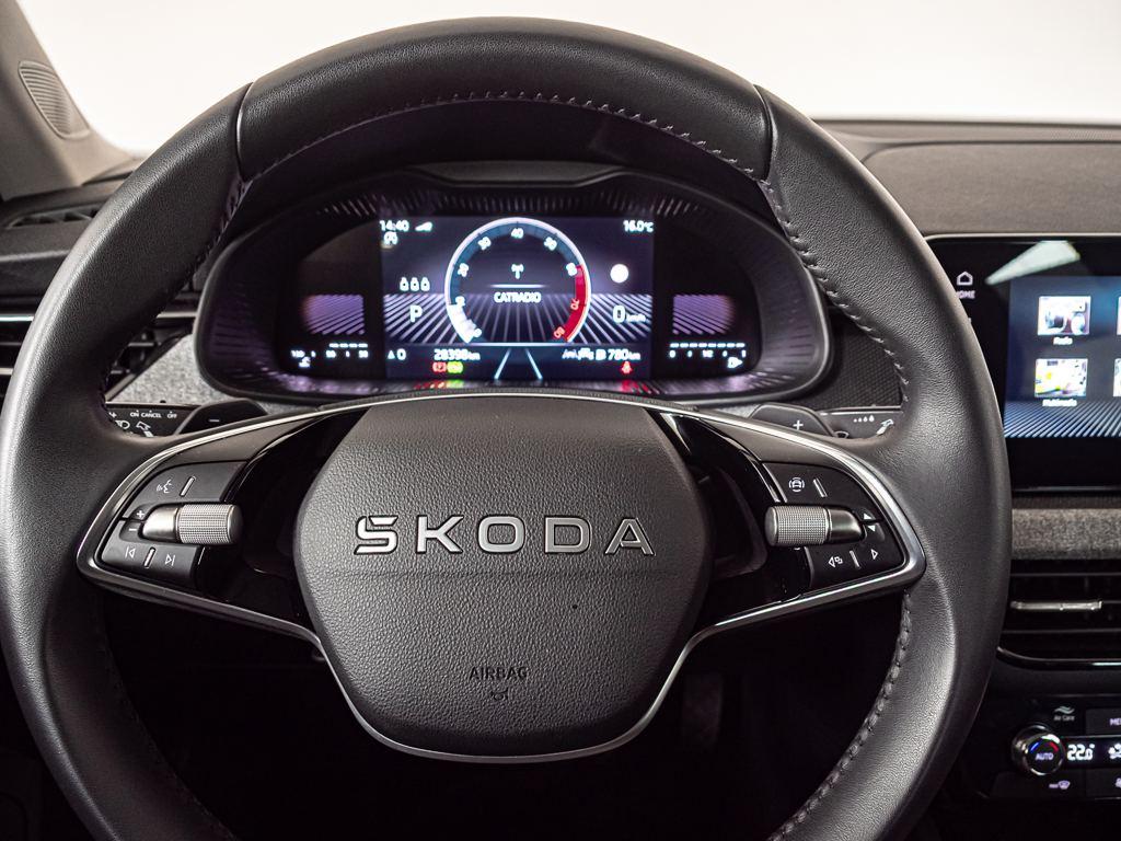 Skoda Kamiq 1.0 TSI Selection DSG 85 kW (115 CV) - 11