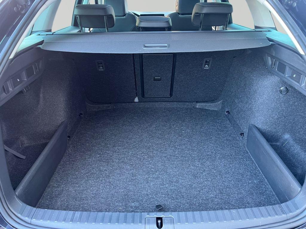 Skoda Octavia Combi 1.5 TSI m-HEV Design DSG 110 kW (150 CV) - 6