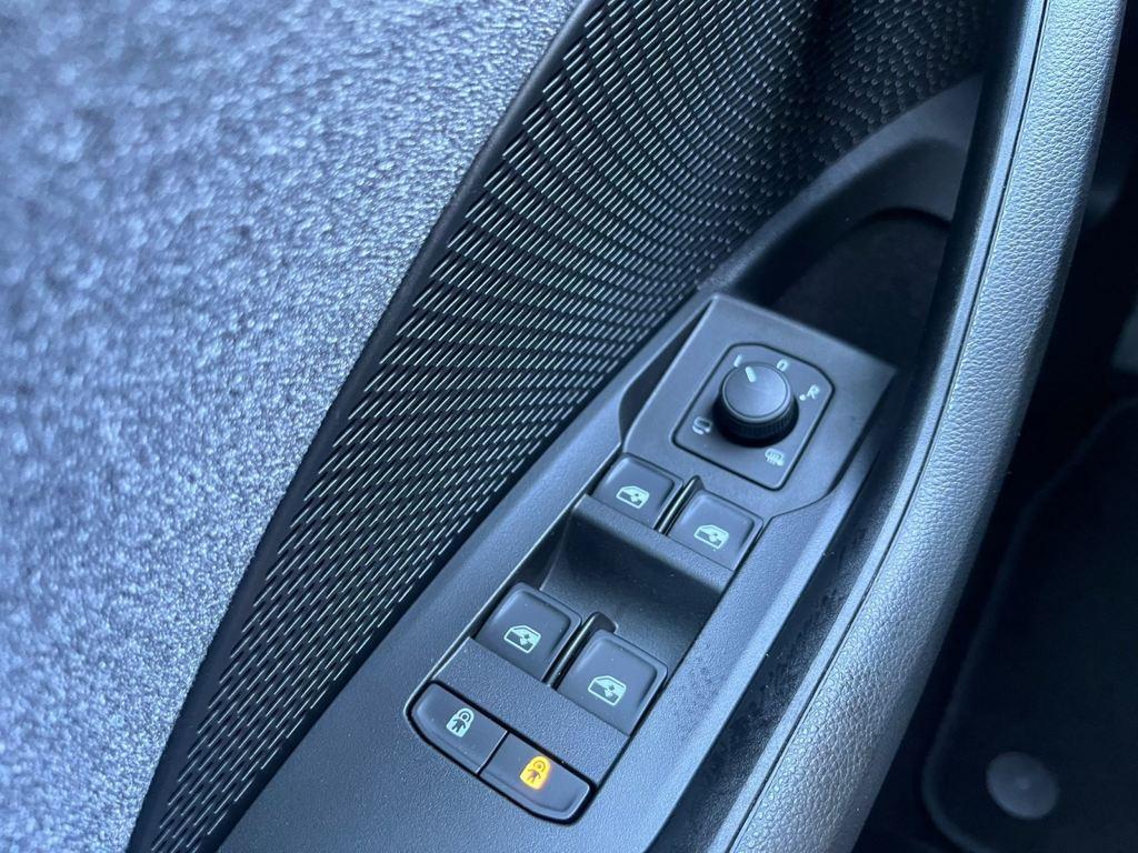 Skoda Octavia Combi 1.5 TSI m-HEV Design DSG 110 kW (150 CV) - 15